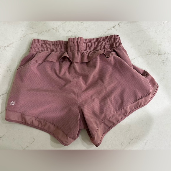 Women’s Athleta Mesh Racer Run Shorts 4” Size XS - Picture 3 of 4
